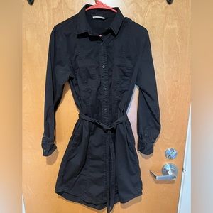 Everlane black button up long sleeve dress